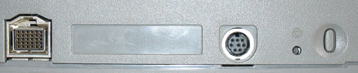 Apple PowerBook. Слева SCSI, справа Mac Serial Port